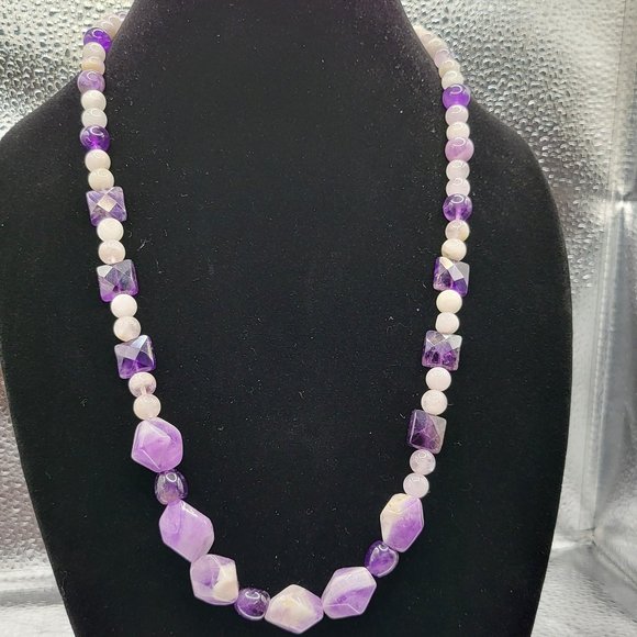 Unique Amythyst Necklace - Picture 1 of 2